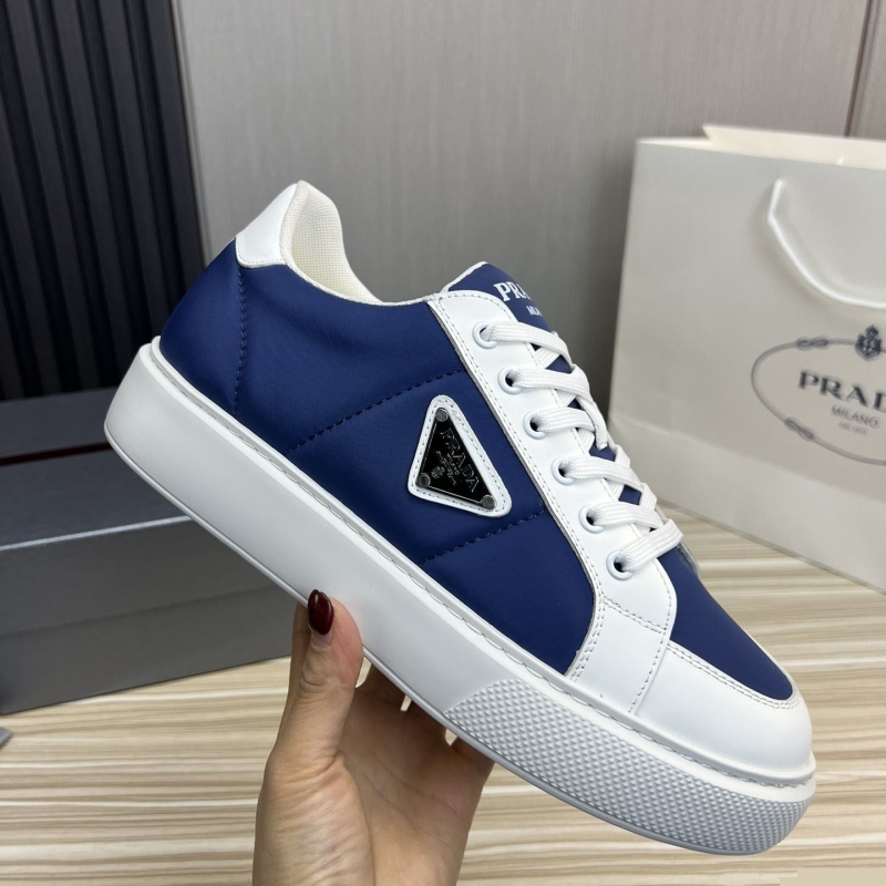 Pra*a casual shoes